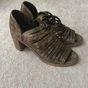 Fall Gold Naughty Monkey Shoes